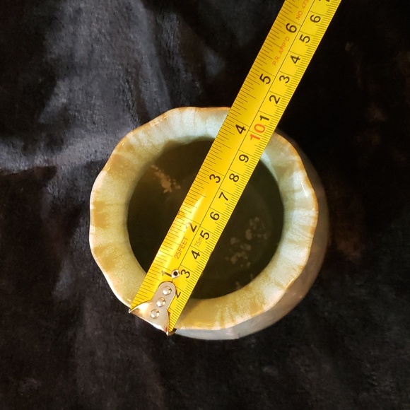 Handmade rustic pottery vase - Picture 6 of 6